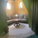 Apartman вогняна саламандра Saján