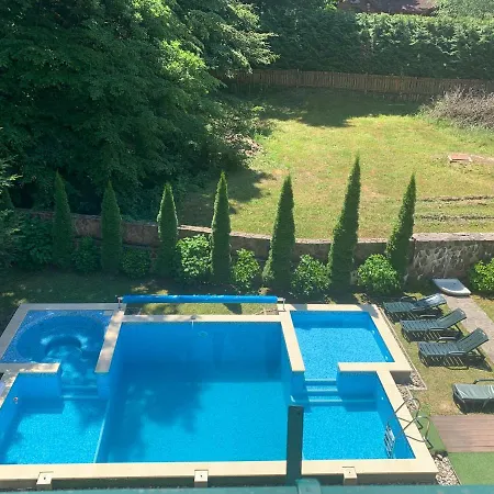 Apartment вогняна саламандра Shaian